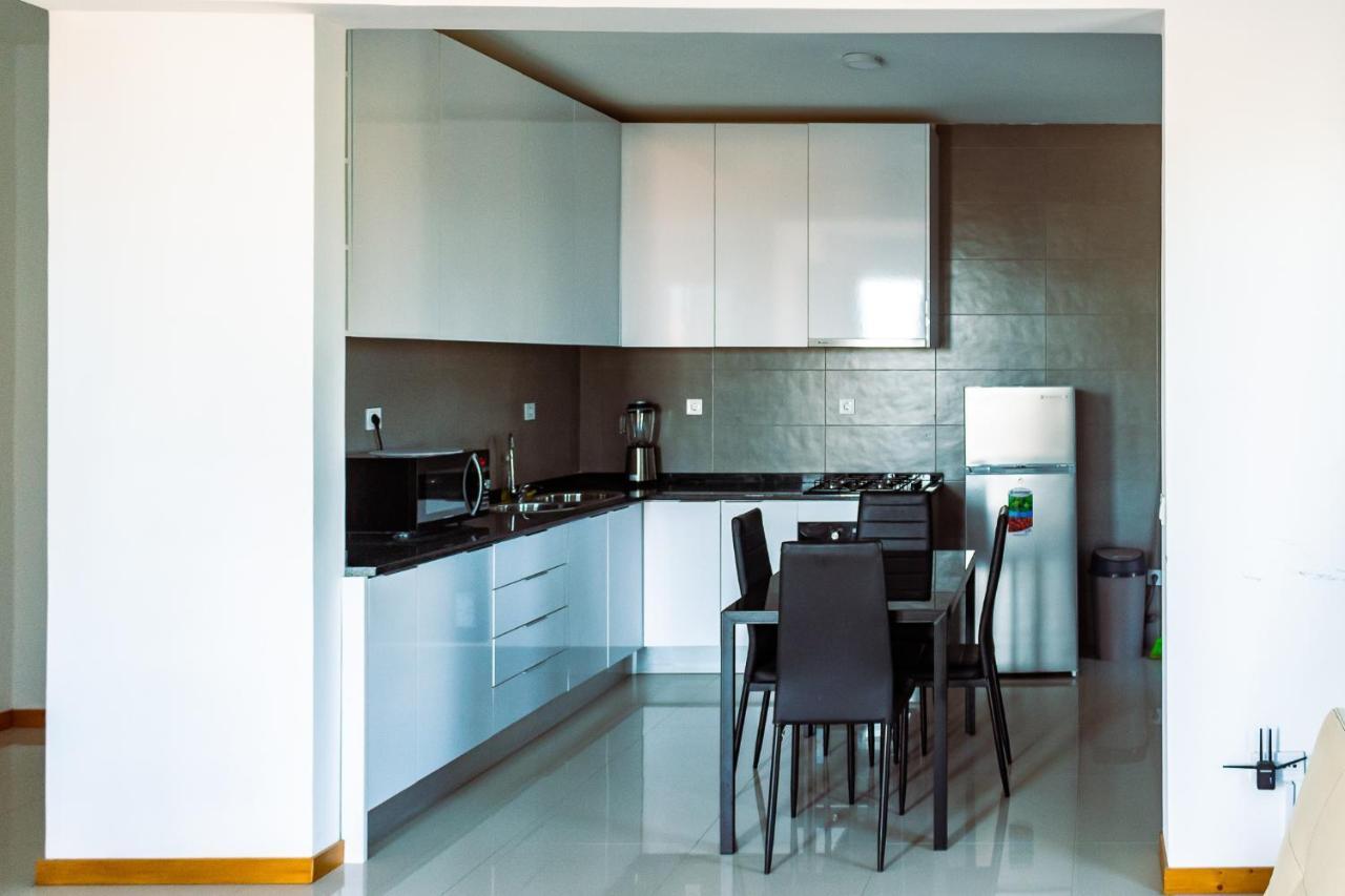 Beautiful And Brand New 2 Bedrooms Apartment/ Magnifico E Novo Apartamento T2 Praia Exterior photo
